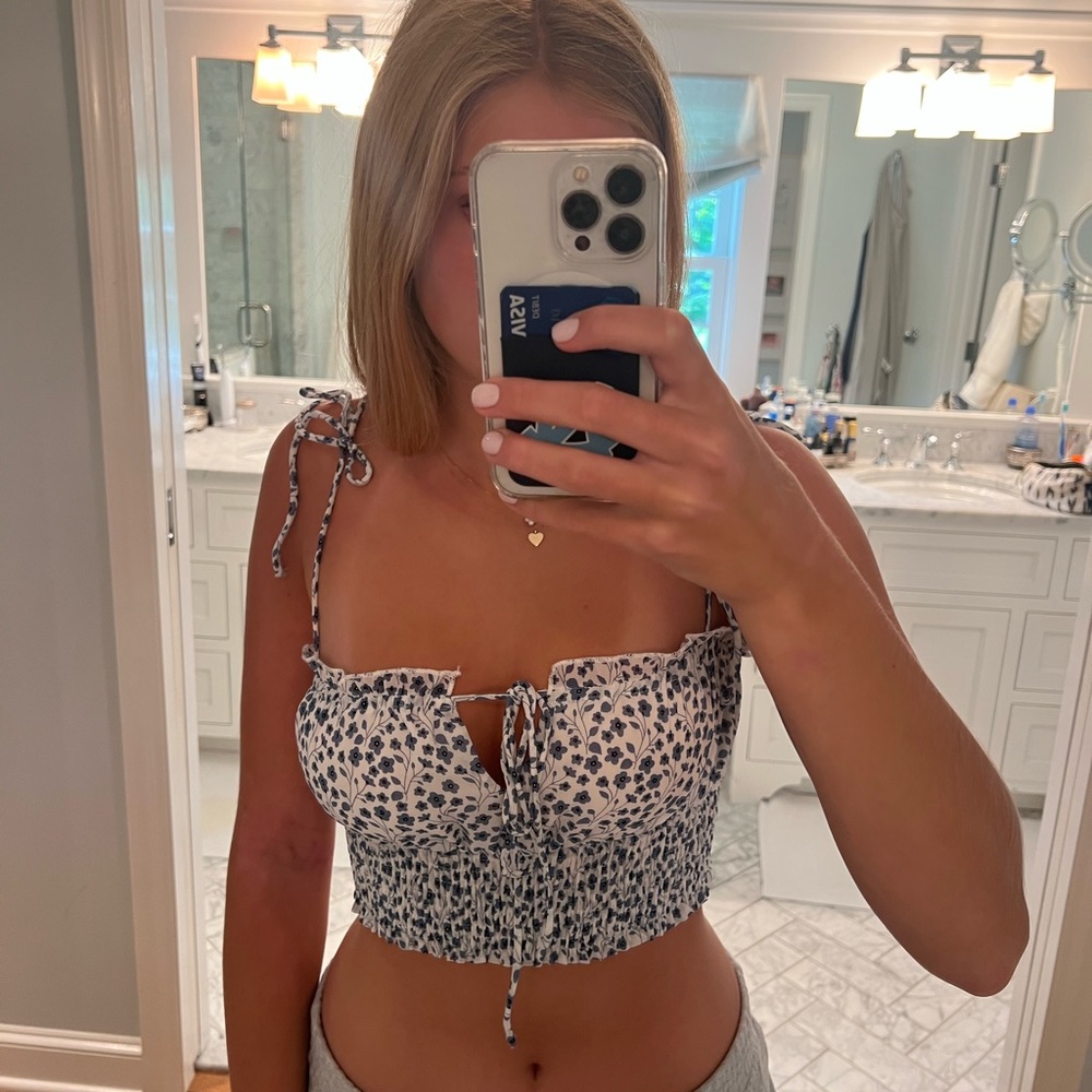 Princess Polly blue floral top